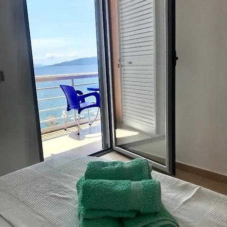 Amazing View Appartement Sarandë